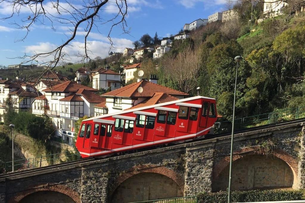 La Casita Verde. Metro Cerca Del Casco Viejo Bilbao Exteriér fotografie