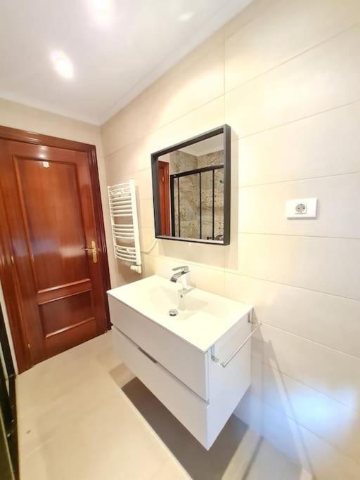 La Casita Verde. Metro Cerca Del Casco Viejo Bilbao Exteriér fotografie